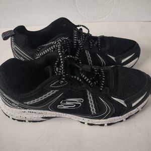 Skechers Trail Women's Leather Running Shoes Black/White Sz 6